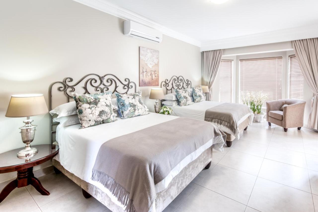 Adato Guesthouse Почефструм Екстер'єр фото