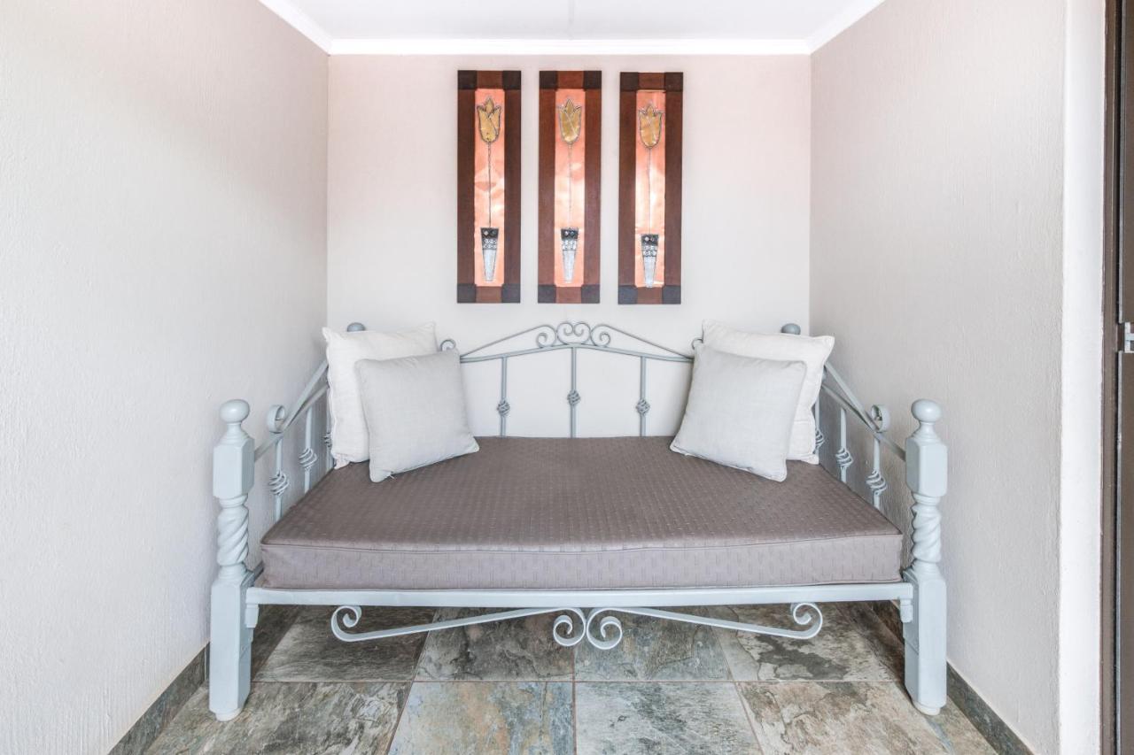 Adato Guesthouse Почефструм Екстер'єр фото