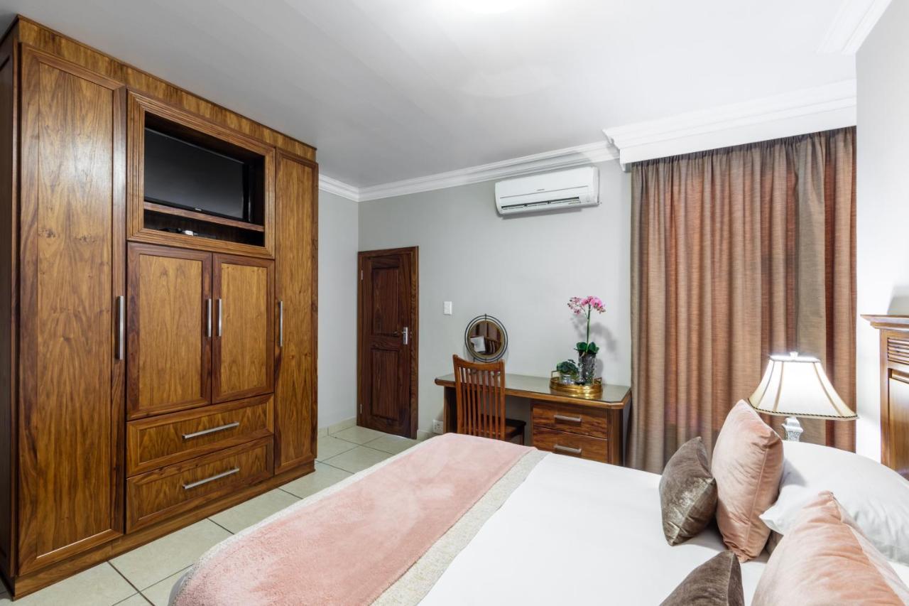 Adato Guesthouse Почефструм Екстер'єр фото