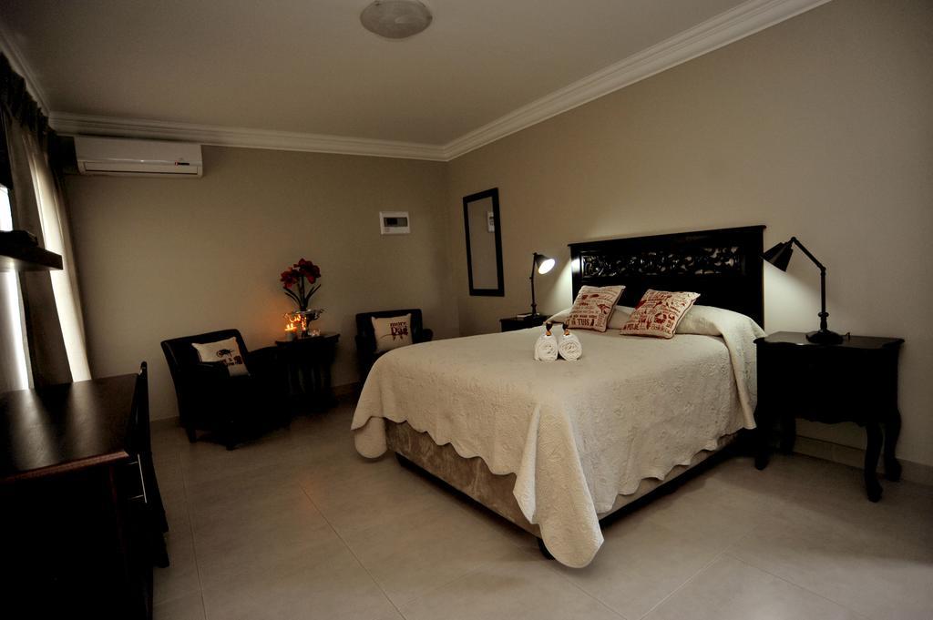 Adato Guesthouse Почефструм Екстер'єр фото